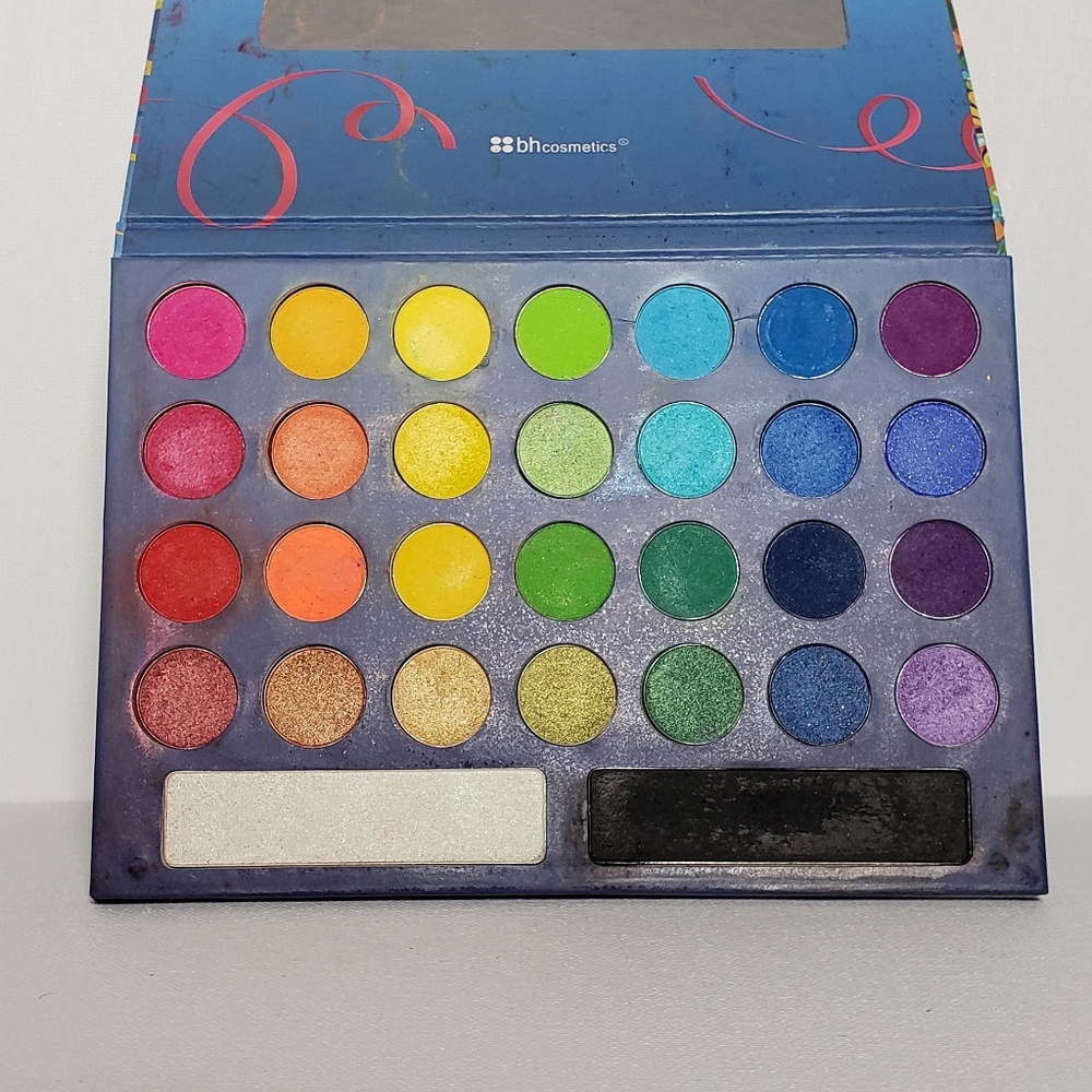 Bh Cosmetics Take Me To Brazil Eyeshadow Palette